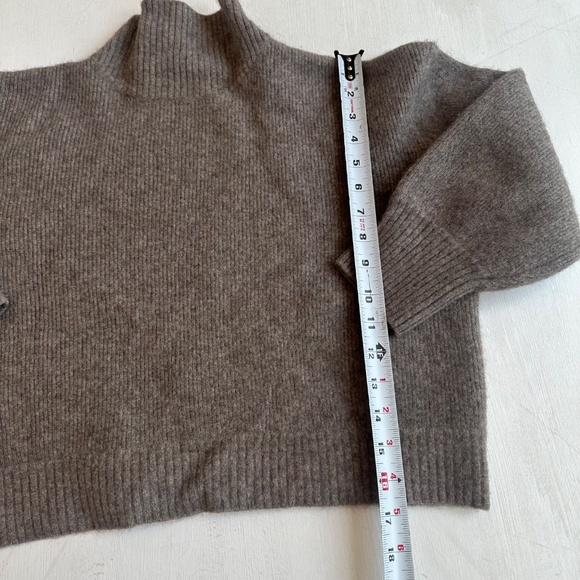 Emilia George Yak Merino Wool Blend Cropped Mock Neck Sweater - Picture 4 of 6